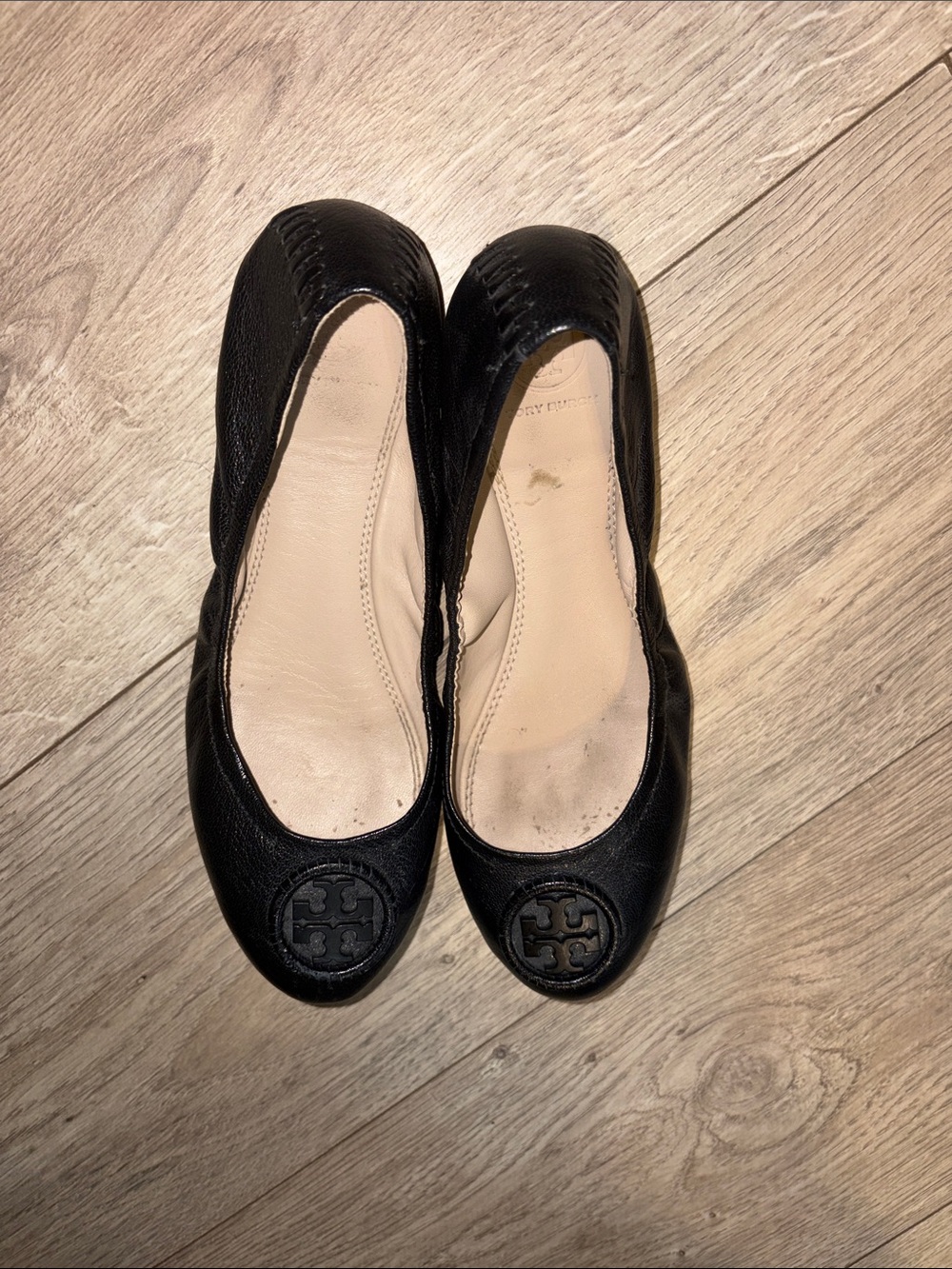 Tory Burch Black Leather Logo Ballet Flats - Picture 3 of 3